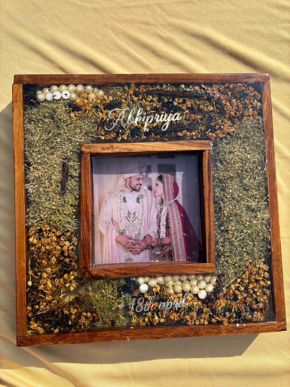 Square Teakwood Varmala Frame detail view